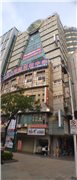 鄰近文山金融廣場大樓社區推薦-英雄廣場，位於台北市中正區